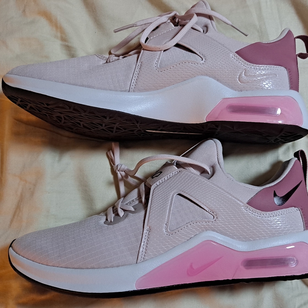 Nike Air Max Bella